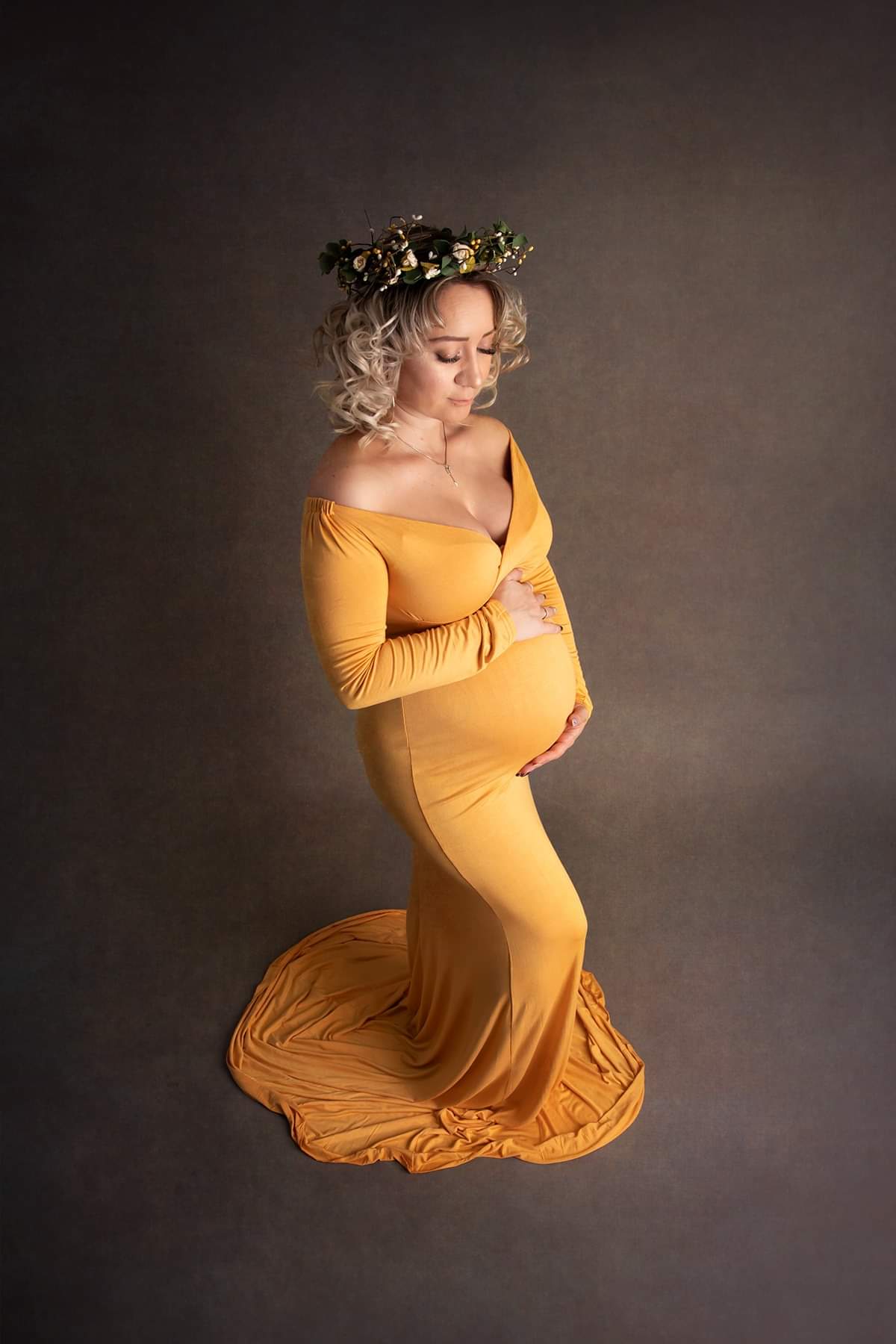 Maternity in Studio